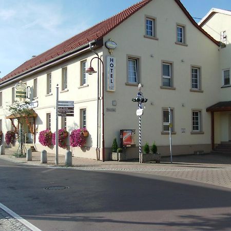 Garni Zum Adler Hotel Gensingen Buitenkant foto